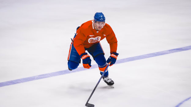 PHOTOS: Islanders Practice Monday Dec. 4