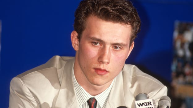 Mogilny_Alex_May_1989_37