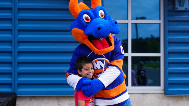 PHOTOS: Isles Children's Foundation and Northwell Health Backpack Stuffing and Distribution