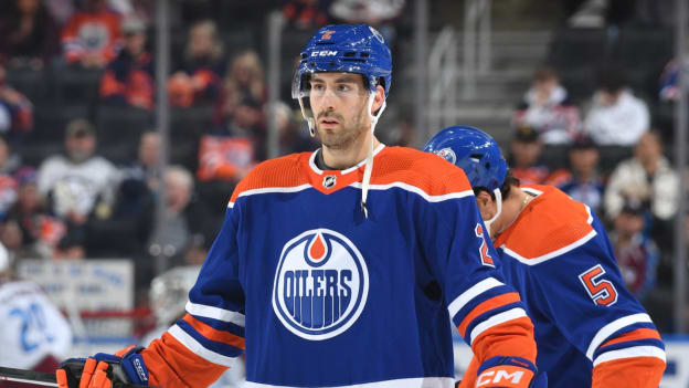 GALLERY: Oilers vs. Avalanche