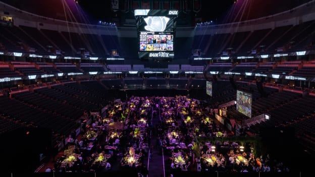 011126_ANAHEIM_DUCKS_310