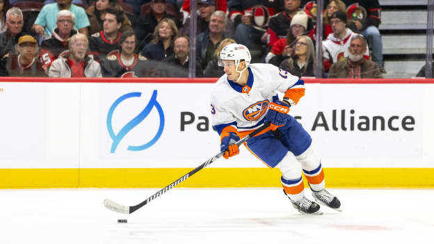 UBS Postgame Photos: Islanders 5, Senators 3