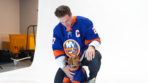 Islanders Pucks and Paws Calendar Shoot 2023