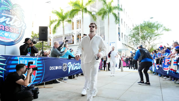 Photos: Winter Classic Arrivals