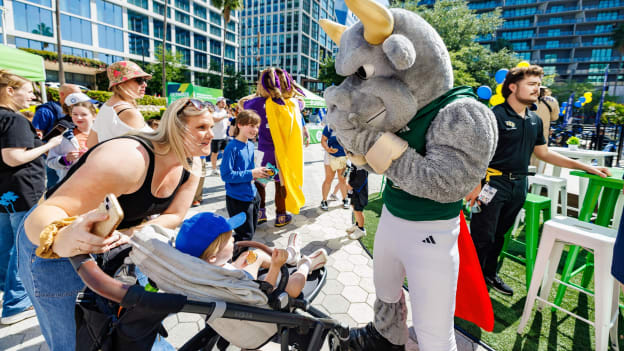 260328-ThunderBug-Birthday-033