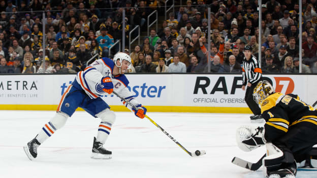 Edmonton Oilers v Boston Bruins