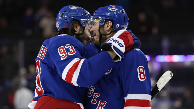Chicago Blackhawks v New York Rangers