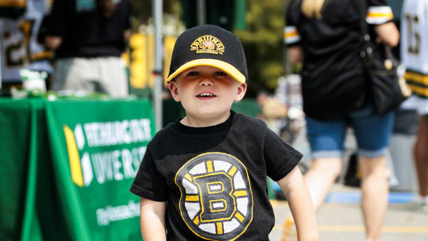 20250906_dle_bruins fan fest fitchburg31