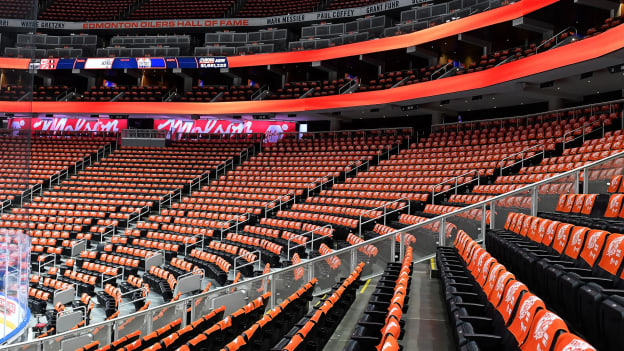 776312032_AD004_Kings_v_Oilers