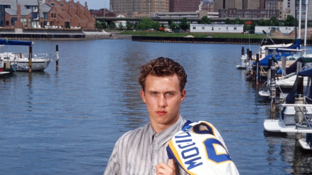 Mogilny_Alex_1989_12