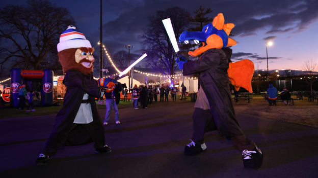 UBS Postgame Photos: Islanders 4, Maple Leafs 3 OT