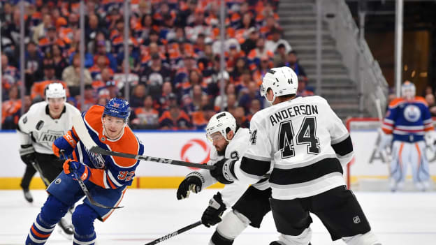 776312032_AD093_Kings_v_Oilers