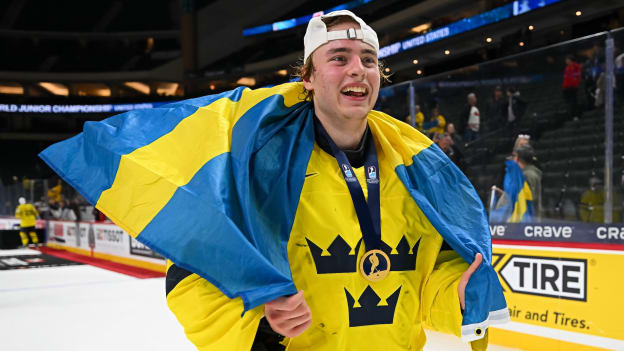 Blues prospects win medals, named top players at World Juniors