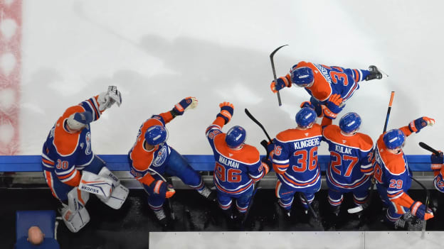 776331343_AD067_Panthers_v_Oilers