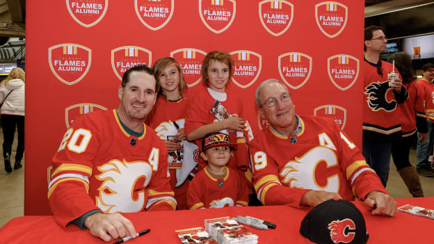 20251004_BONFIRE_FLA0475_JP