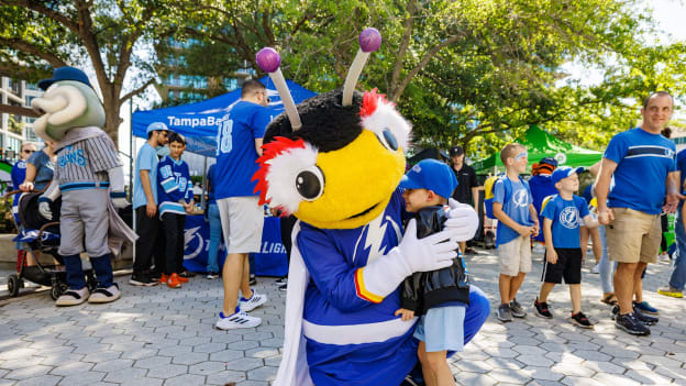 260328-ThunderBug-Birthday-043