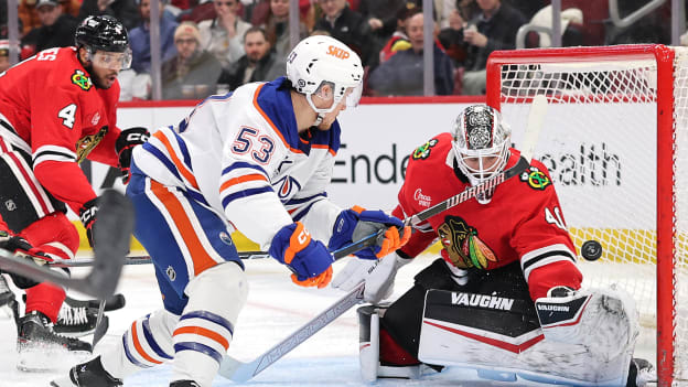 Edmonton Oilers v Chicago Blackhawks