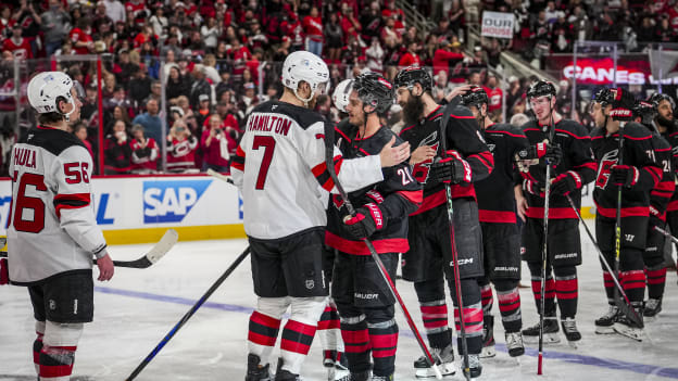34_250429_CARvsNJD_RD1_GM5_JL208506