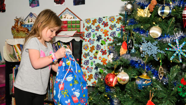 20251224_ALUMNI_TOY_DRIVE_FLA7487AB