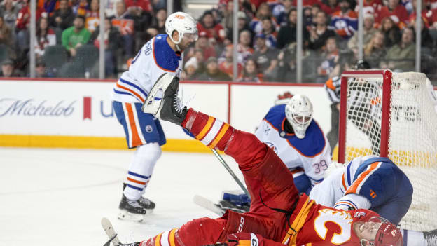Edmonton Oilers v Calgary Flames