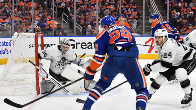 776312032_AD074_Kings_v_Oilers