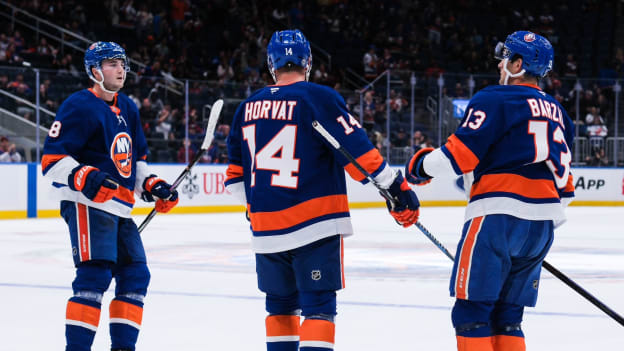 PHOTOS: Islanders 5, Devils 1