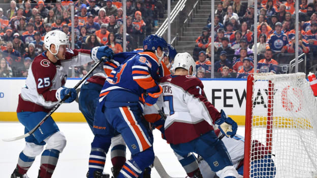 GALLERY: Oilers vs. Avalanche
