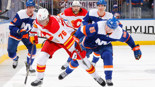 UBS Postgame Photos: Flames 5, Islanders 2