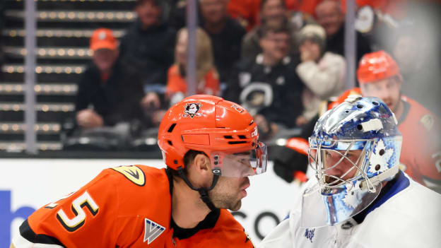 42057942_Toronto_Maple_Leafs_v_Anaheim_Ducks_Deleted_User_20260331_023621