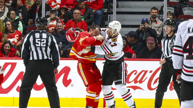 20251107_CGY_vs_CHI_FLA0173_GT