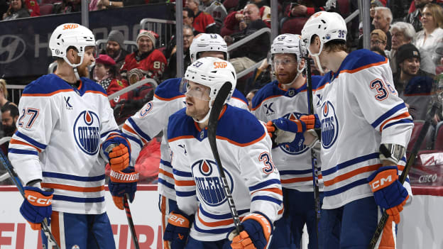 Edmonton Oilers v Chicago Blackhawks