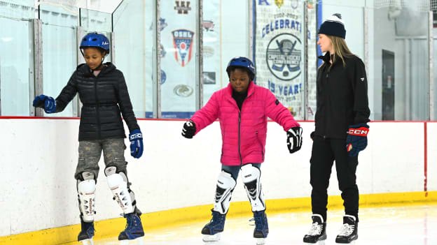 Ohio.GirlsHockeySkate.4