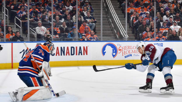 GALLERY: Oilers vs. Avalanche