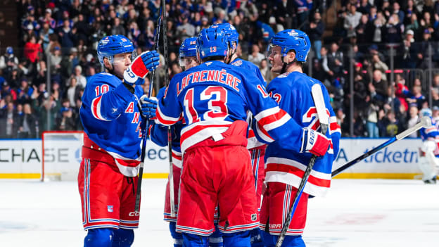 Nashville Predators v New York Rangers