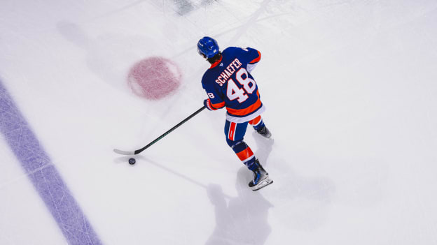 20251104_NYI_BOS_WARMUPS-10