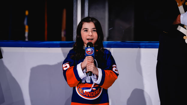 20251130_WSH_NYI_ANTHEM-1