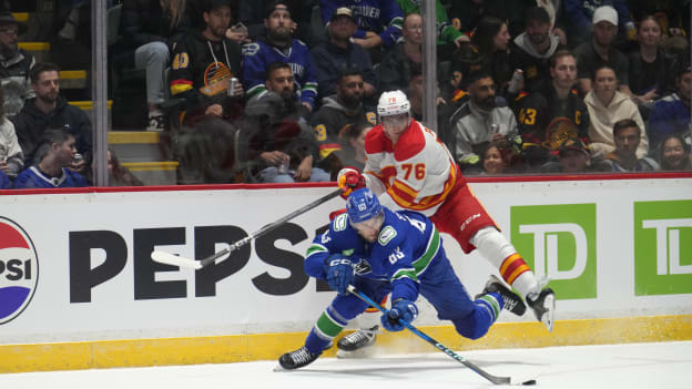 Canucks_Flames_056