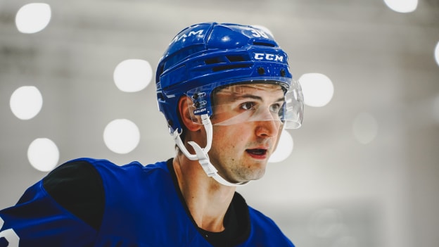 20250919_NYI_TRAININGCAMP_JOHNSTON-16