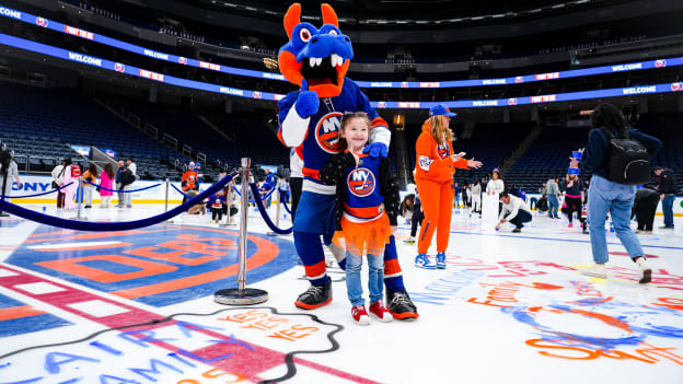 20250427_PaintTheIce-24