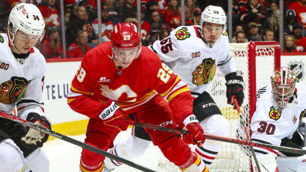 20251107_CGY_vs_CHI_FLA0183_GT