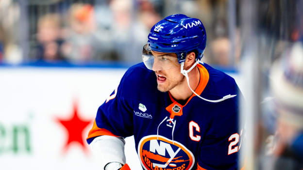 20251123_NYI_SEA_WARMUPS-01