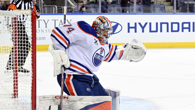 Edmonton Oilers v New York Islanders