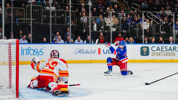Calgary Flames v New York Rangers