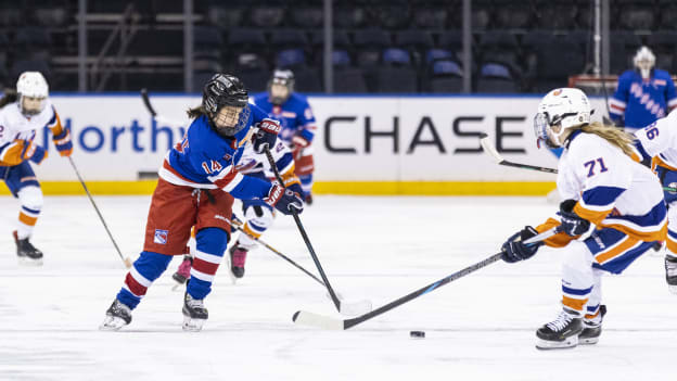 Jr. Rangers Girls vs Jr. Islanders @ MSG