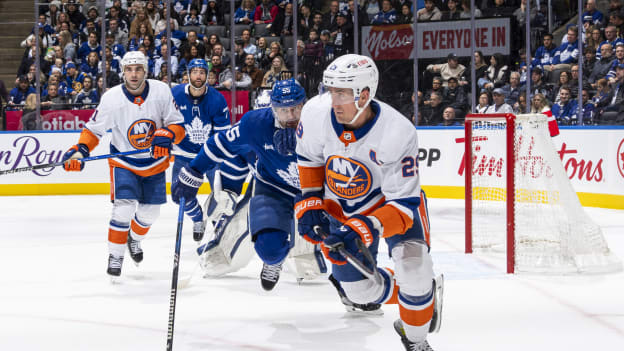 UBS Postgame Photos: Islanders 3, Maple Leafs 2