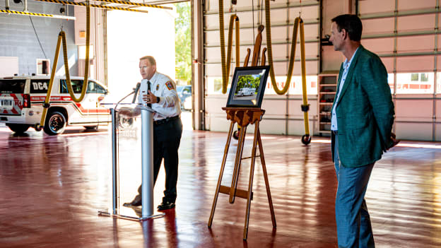 Frisco Fire Department unveils Stars-themed fire truck