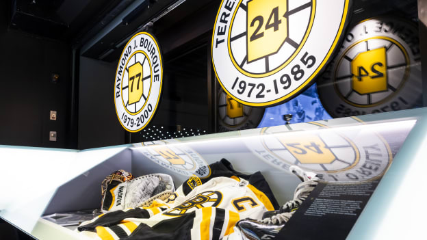 03-05-2024_DLE_Boston Bruins Heritage Hall Opening89