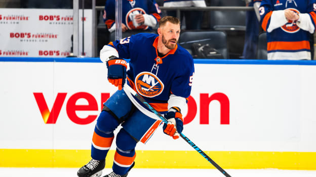 20250929_PREGAME_NYI_NYR_WARMUPS-5