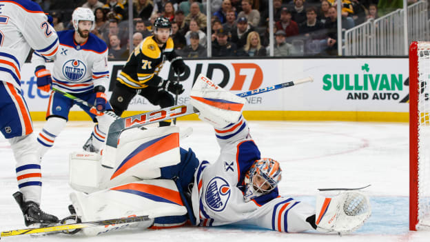 Edmonton Oilers v Boston Bruins