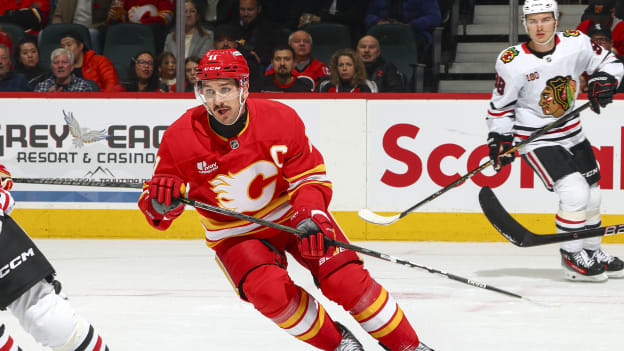 20251107_CGY_vs_CHI_FLA0137_GT